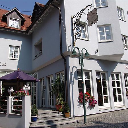 Hotel Am Schloss Neuenstein Ngoại thất bức ảnh
