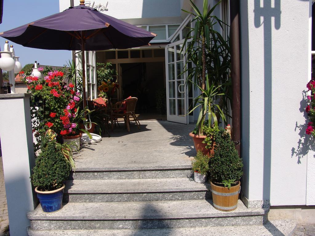 Hotel Am Schloss Neuenstein Ngoại thất bức ảnh