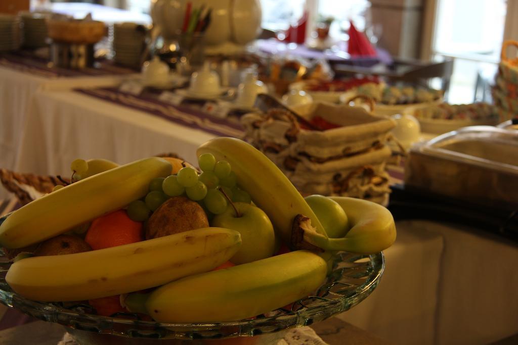 Hotel Am Schloss Neuenstein Ngoại thất bức ảnh