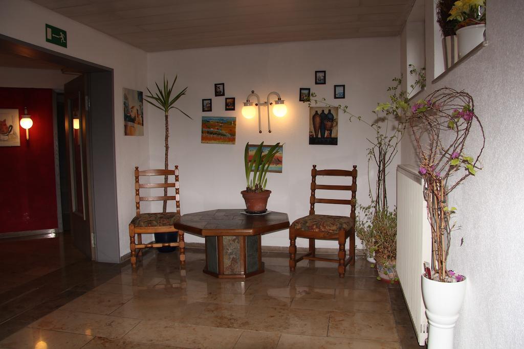 Hotel Am Schloss Neuenstein Ngoại thất bức ảnh