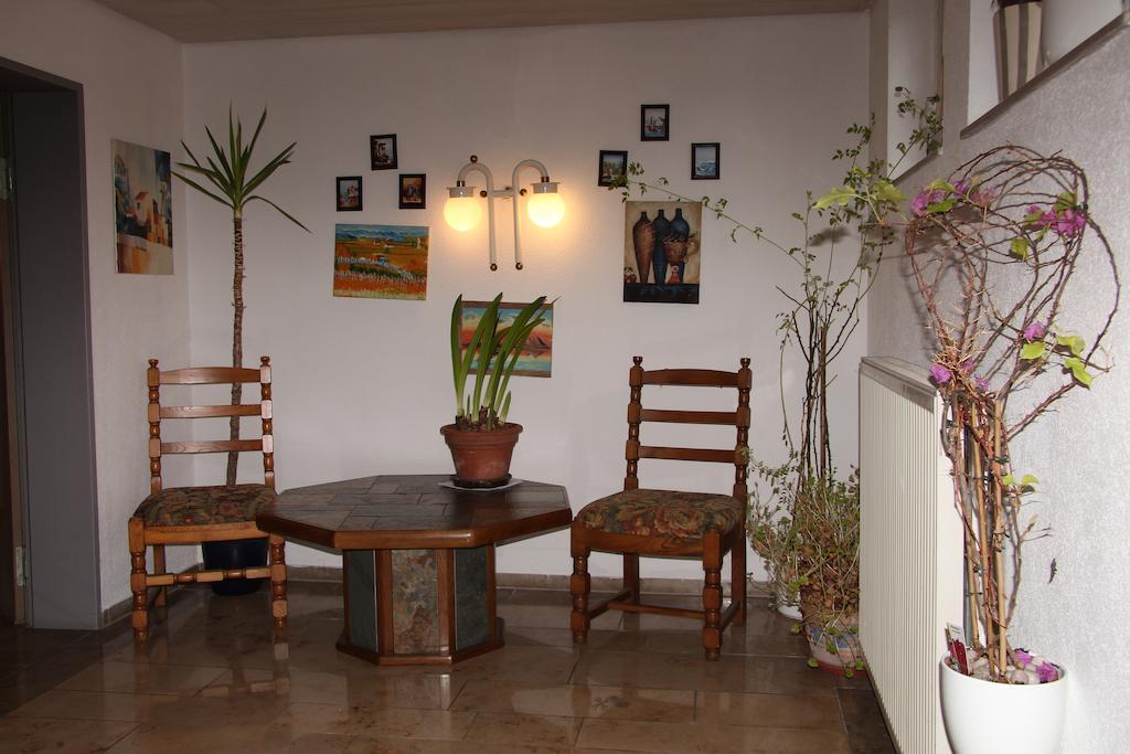 Hotel Am Schloss Neuenstein Ngoại thất bức ảnh